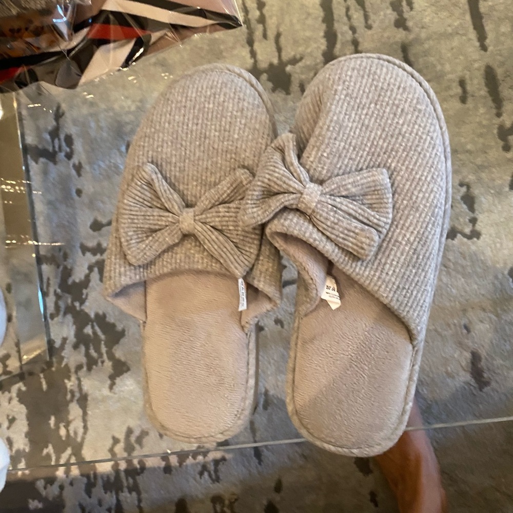 ASOS Grey Ribbed Nixie Bow Cozy Slippers - Picture 5 of 7